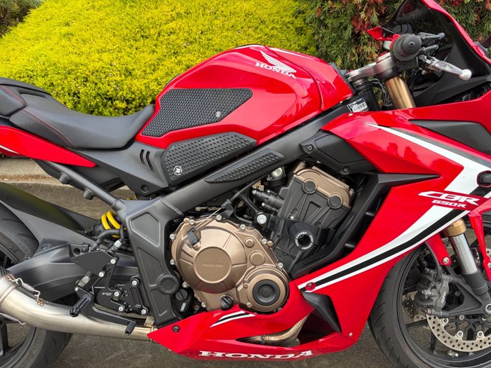2019 Honda CBR650R Red