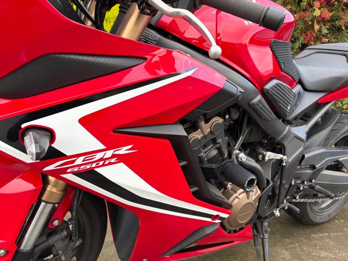 2019 Honda CBR650R Red