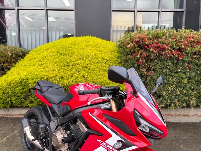2019 Honda CBR650R Red