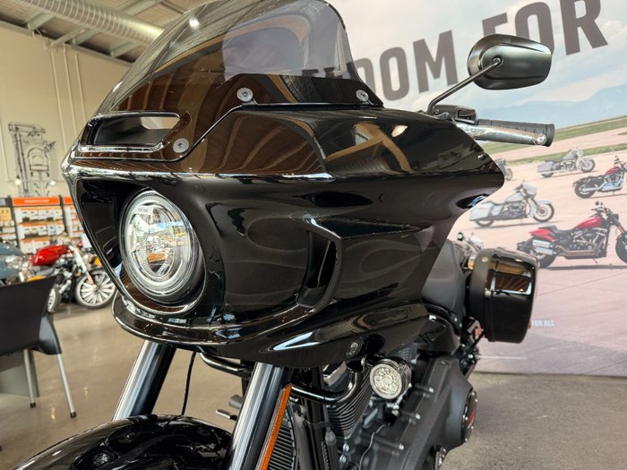 2025 Harley-davidson FXLRST LOW RIDER ST (117) MIDNIGHT FIRESTORM