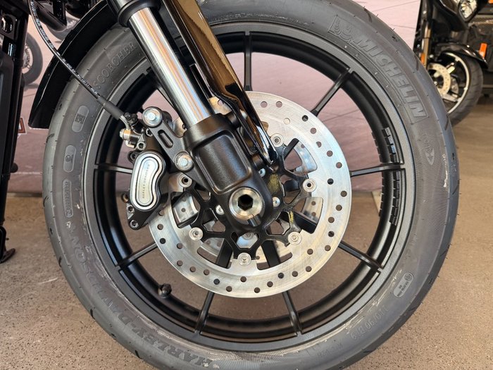 2025 Harley-davidson FXLRST LOW RIDER ST (117) MIDNIGHT FIRESTORM