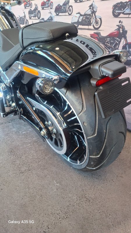 2025 Harley-davidson FXBR BREAKOUT (117) Vivid Black