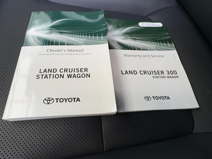 2023 Toyota Landcruiser VX