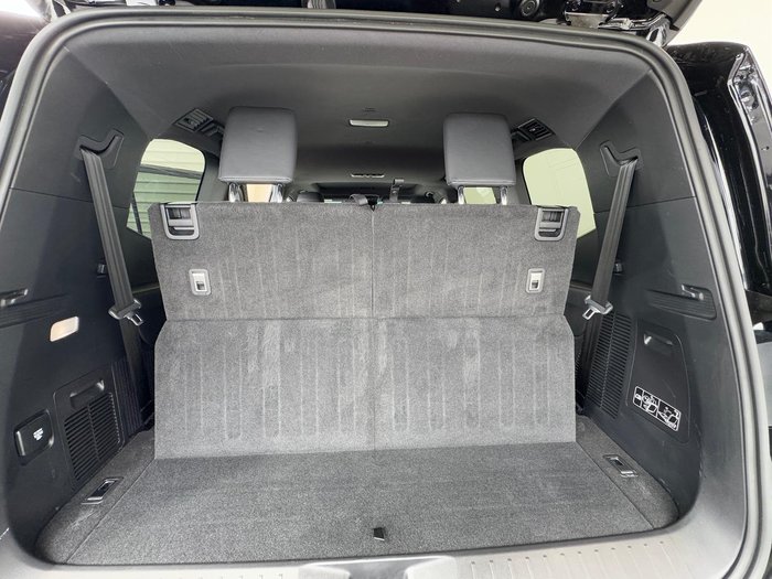 2023 Toyota Landcruiser VX