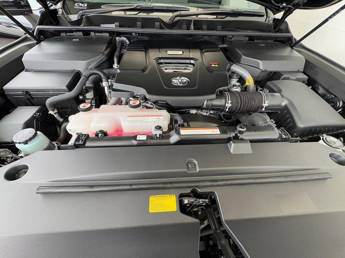 2023 Toyota Landcruiser VX