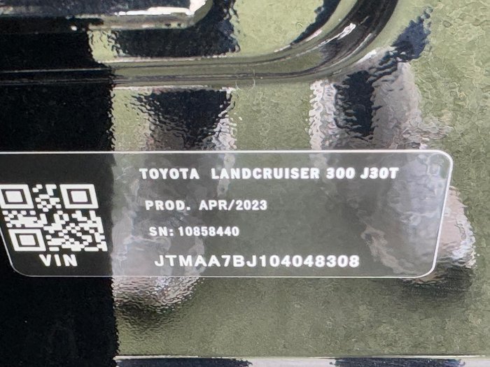 2023 Toyota Landcruiser VX