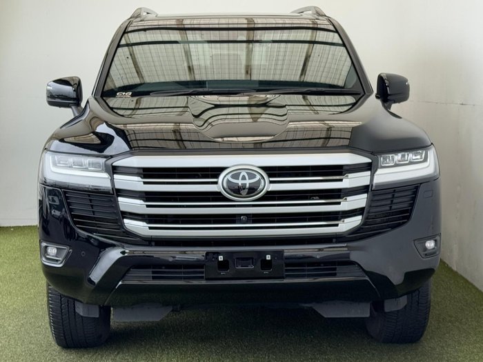 2023 Toyota Landcruiser VX