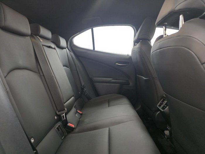 2022 Lexus UX 250h Luxury