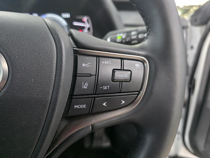 2022 Lexus UX 250h Luxury