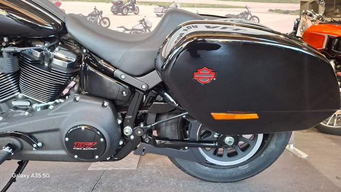 2025 Harley-davidson FXLRST LOW RIDER ST (117) Vivid Black