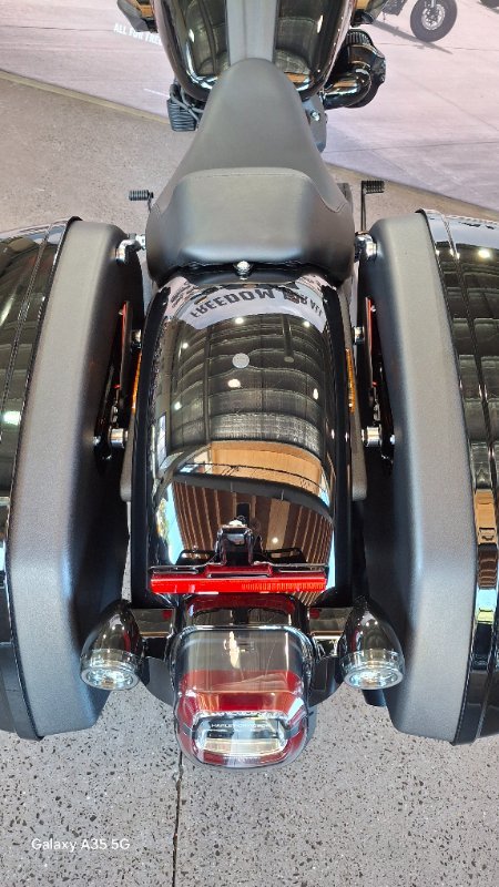 2025 Harley-davidson FXLRST LOW RIDER ST (117) Vivid Black