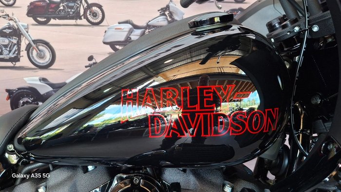 2025 Harley-davidson FXLRST LOW RIDER ST (117) Vivid Black
