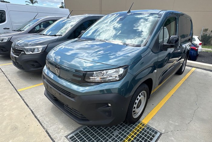 2024 Peugeot Partner Pro