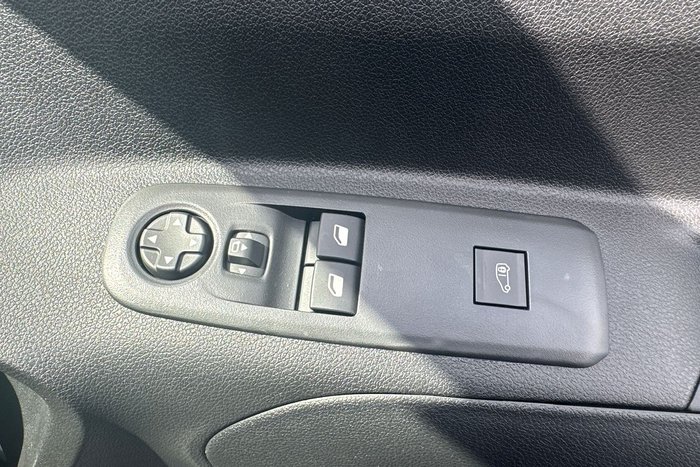 2024 Peugeot Partner Pro