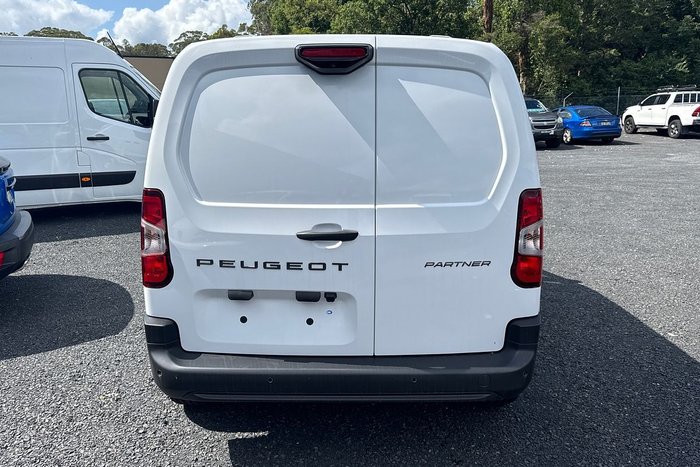 2024 Peugeot Partner Pro