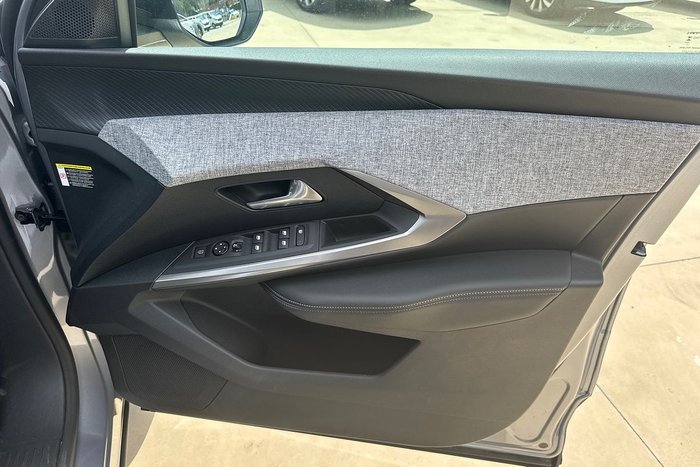 2025 Peugeot 3008 Allure Hybrid