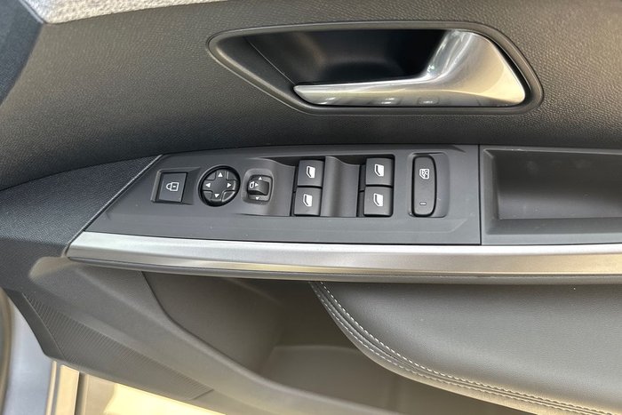 2025 Peugeot 3008 Allure Hybrid