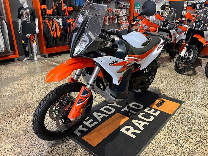 2024 KTM 890 Adventure R Adventure Orange
