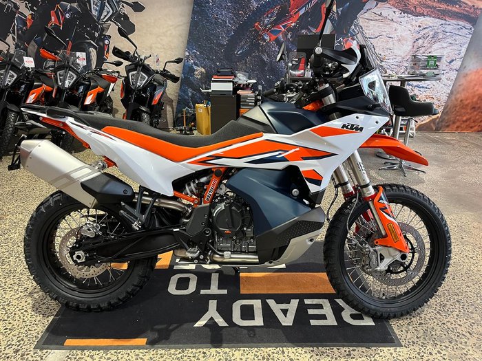 2024 KTM 890 Adventure R Adventure Orange