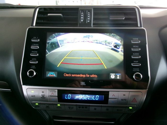 2022 Toyota Landcruiser Prado VX