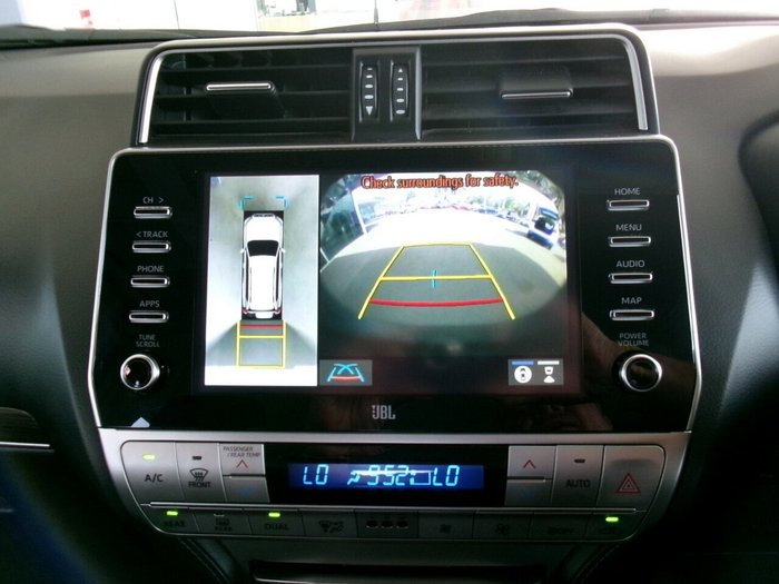 2022 Toyota Landcruiser Prado VX