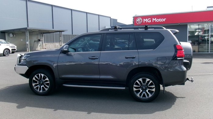 2022 Toyota Landcruiser Prado VX