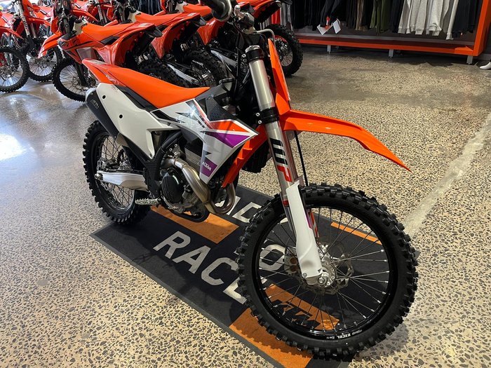 2024 KTM 350 SX-F SX-F Orange