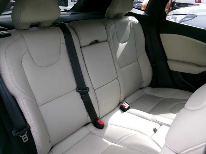 2014 Volvo V40 T4 Luxury