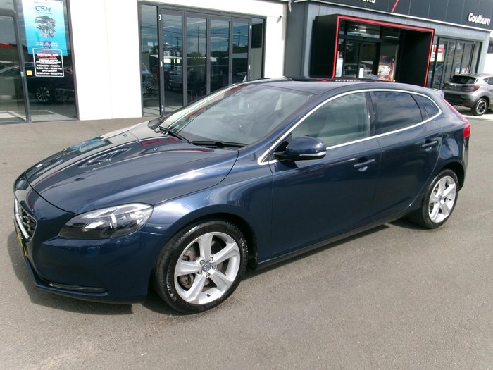 2014 Volvo V40 T4 Luxury
