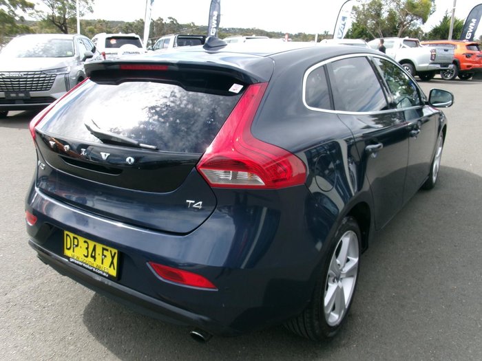 2014 Volvo V40 T4 Luxury