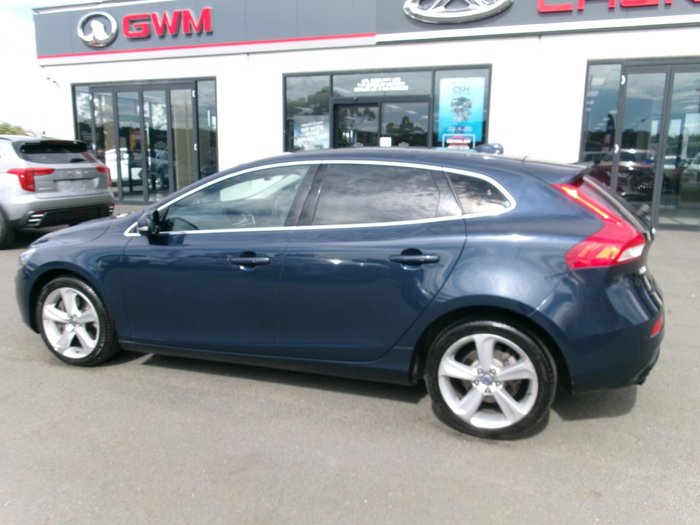 2014 Volvo V40 T4 Luxury