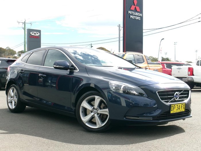 2014 Volvo V40