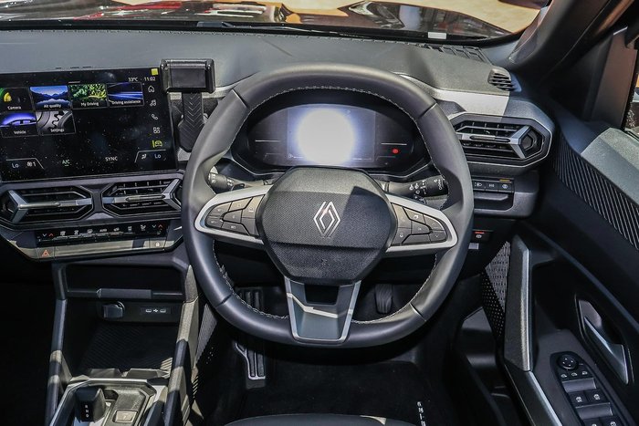 2025 Renault Duster Techno