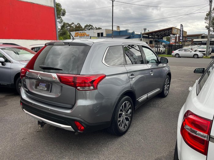2016 Mitsubishi Outlander LS