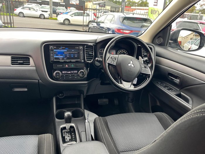 2016 Mitsubishi Outlander LS