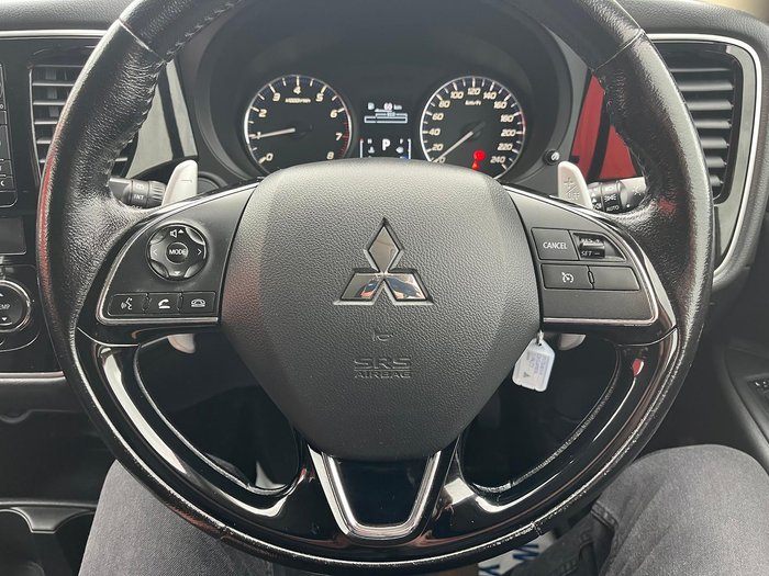 2016 Mitsubishi Outlander LS