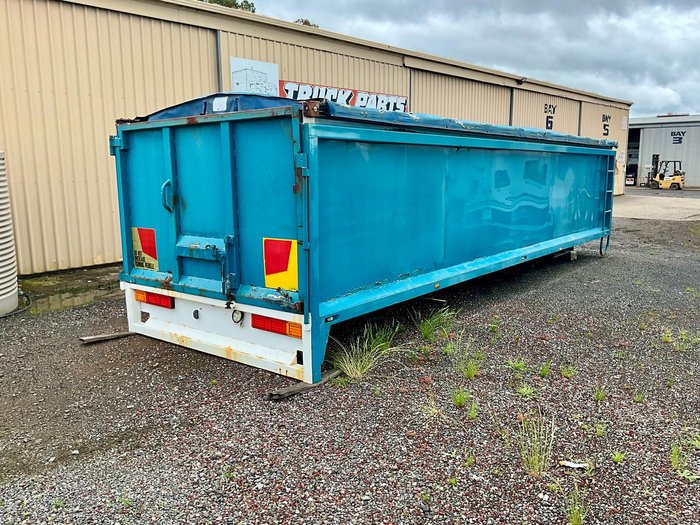 2018 UD Body Only Pusher Ram Ex Sawdust See Uses $3500 Inc Gst Green