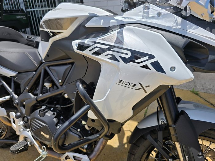 2023 BENELLI TRK 502X (ABS) White