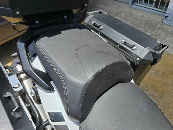 2023 BENELLI TRK 502X (ABS) White