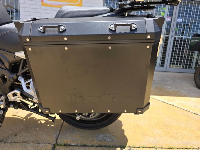 2023 BENELLI TRK 502X (ABS) White