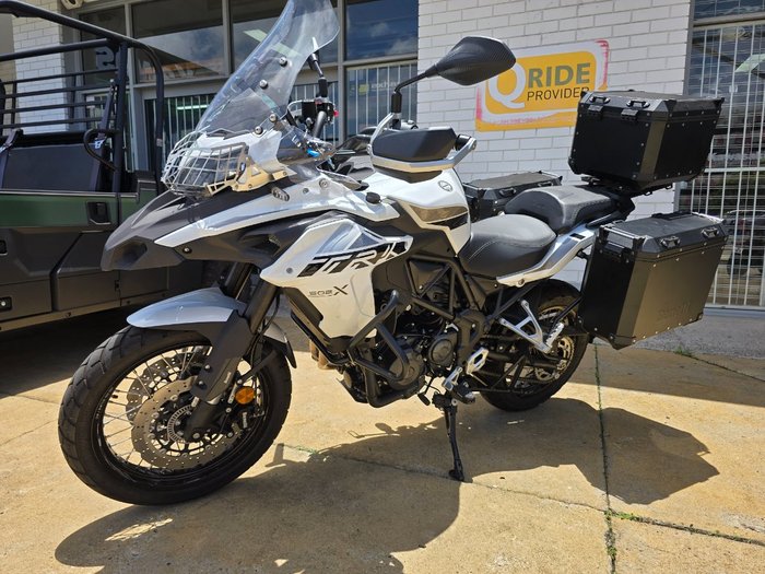 2023 BENELLI TRK 502X (ABS) White