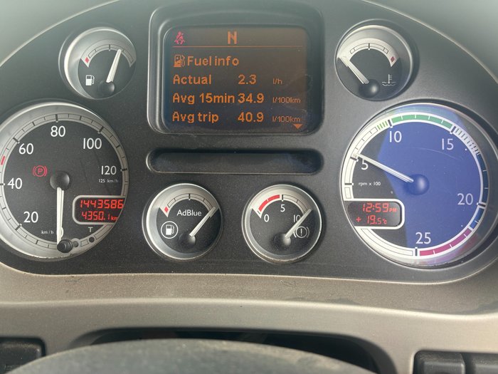 2015 DAF XF 105 Series 