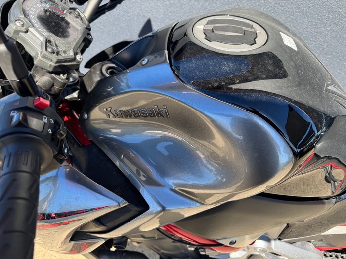 2019 Kawasaki Z900 (ZR900) GREY