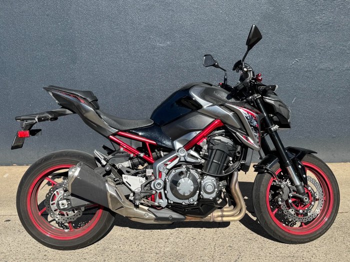 2019 Kawasaki Z900 (ZR900) GREY