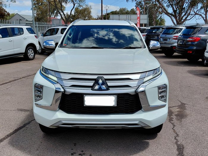 2022 Mitsubishi Pajero Sport GLX