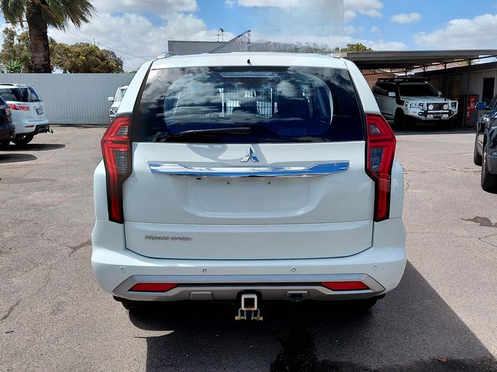 2022 Mitsubishi Pajero Sport GLX