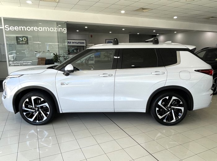 2023 Mitsubishi Outlander PHEV Exceed