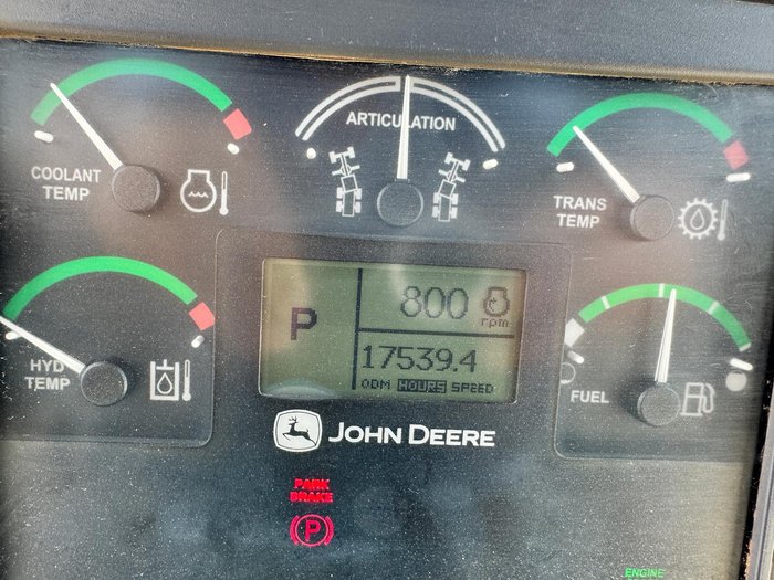 John Deere 670D Grader