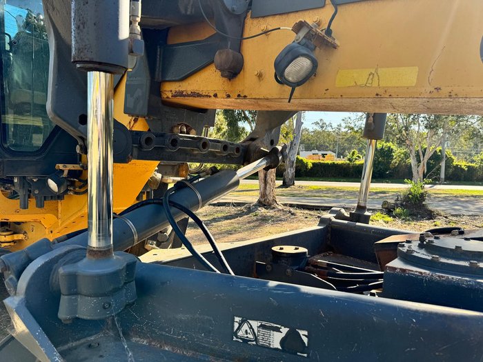 John Deere 670D Grader