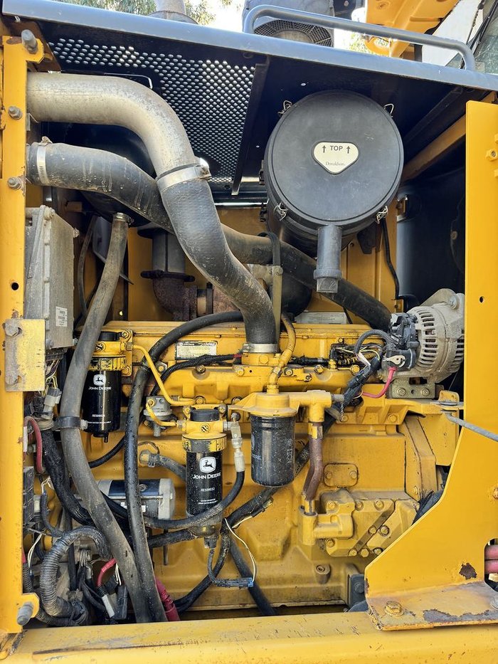 John Deere 670D Grader